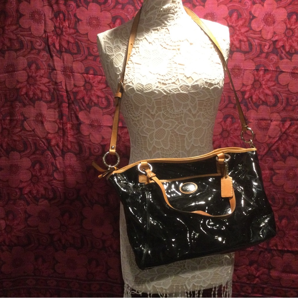 Coach patten leather crossbody shoulder bag.